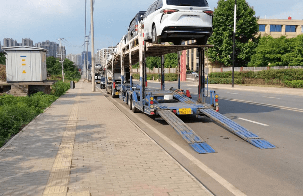 小轎車托運(yùn)一定要注意安全問題