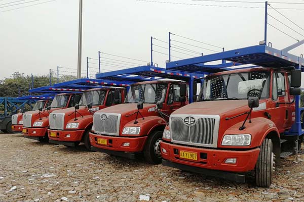 汽車(chē)托運(yùn)費(fèi)用,托運(yùn)轎車(chē)要多少錢(qián)